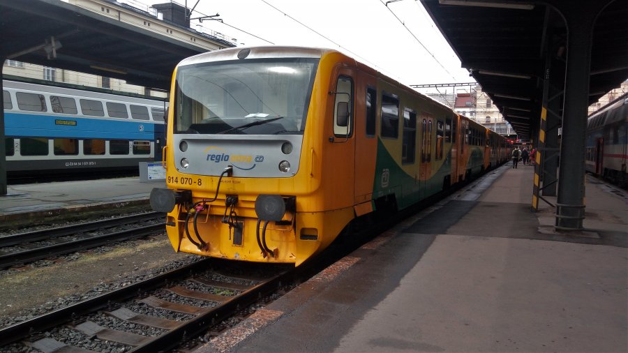 914 070-8